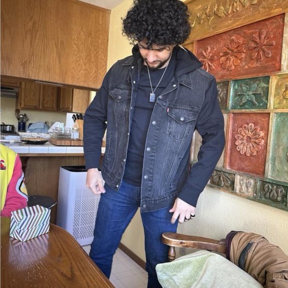 Levi’s Hybrid Hoodie Tucker Jacket - Picture 7 of 10